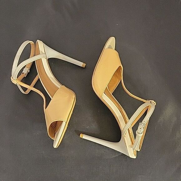 CALVIN KLEIN PEEP TOE ADJUSTABLE BUCKLE ANKLE STRAP SANDAL - Picture 5 of 12